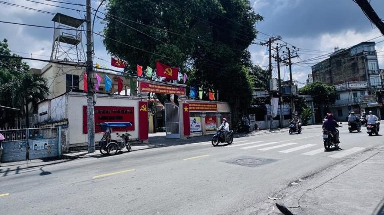 Bán nhà Nguyễn Văn Nghi, ngay đại học Công nghiệp, 4 tầng 60m2, 4PN, SH, giá 8 tỷ