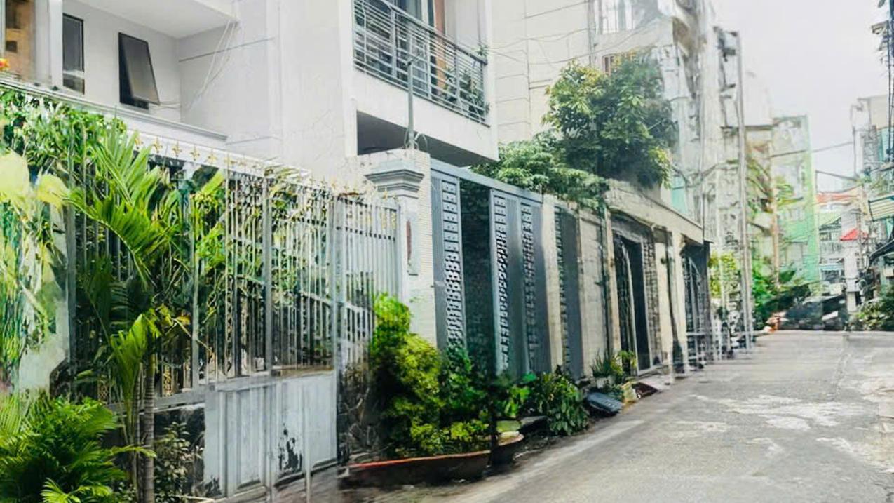 Bán nhà chính chủ, sổ riêng, ngay trung tâm Quận 10, hẻm xe hơi, gần Bệnh viện 115, nhà 4 tầng, giá 13 tỷ