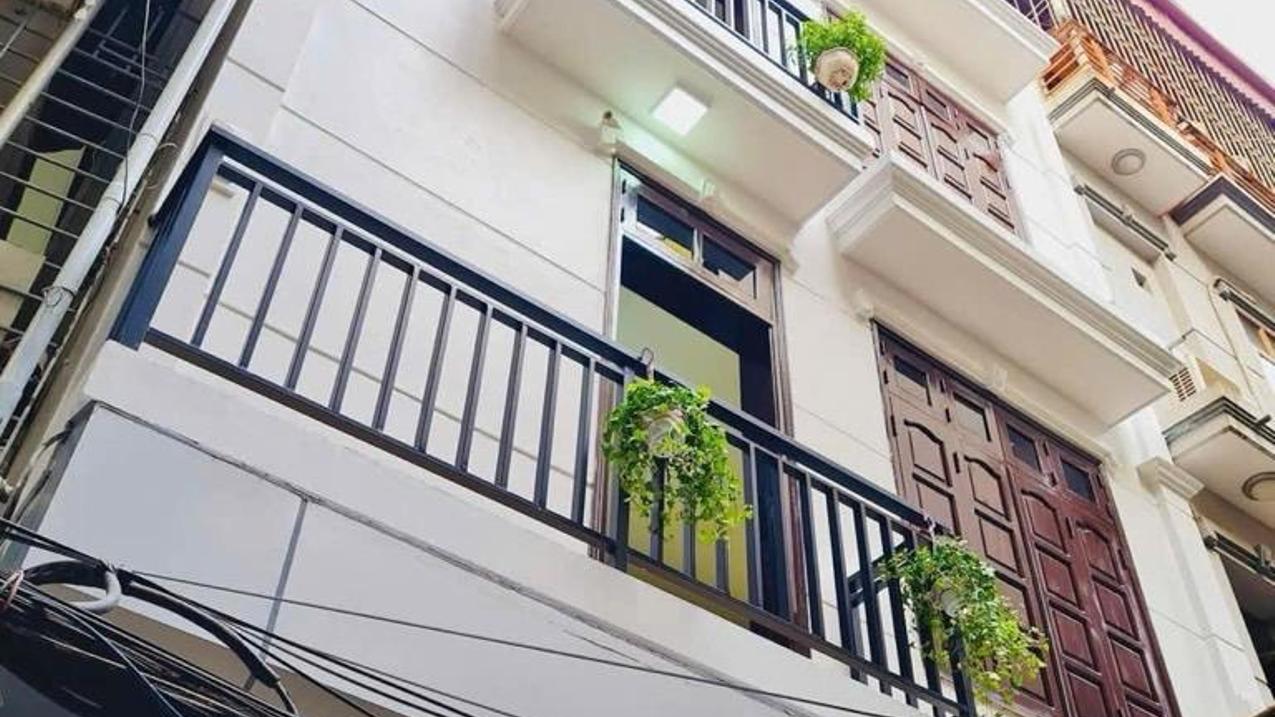 Bán nhà Mỹ Đình, 2 mặt thoáng sáng, nội thất hiện đại, tiện ích đầy đủ