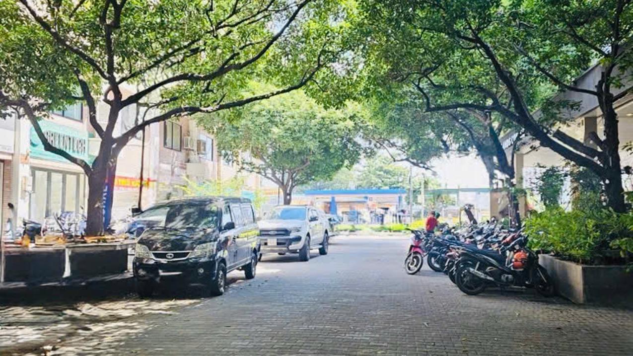 Bán nhà Cư Xá Lữ Gia, mặt tiền kinh doanh, 6 tầng thang máy chỉ 25,5 tỷ