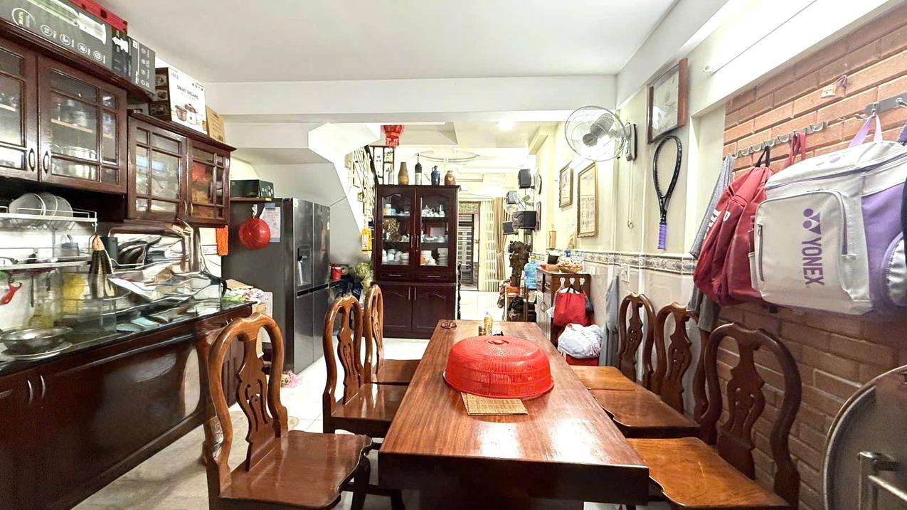 Bán nhà HXH Quang Trung, nhà 3 tầng 69m², chỉ hơn 6 tỷ