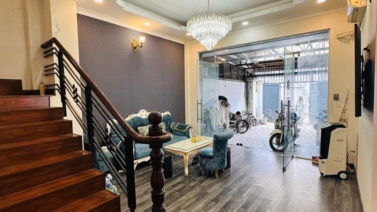 Bán nhà 4 tầng, đường 39, Bình Trưng Tây, TP HCM, DT 80m2, 5PN, sổ hồng, giá 8,85 tỷ