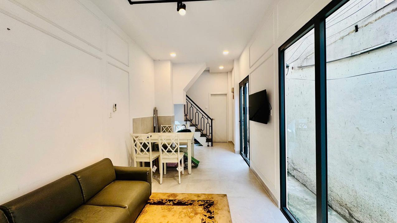 Bán nhà Bùi Viện, Quận 1, nhà mới đẹp, ở ngay, phù hợp ở hoặc cho thuê, giá 8,6 tỷ