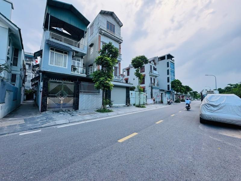 BÁN NHÀ CẤP 4 PHÚC LỢI, 36M², GIÁ CHỈ 5.8 TỶ