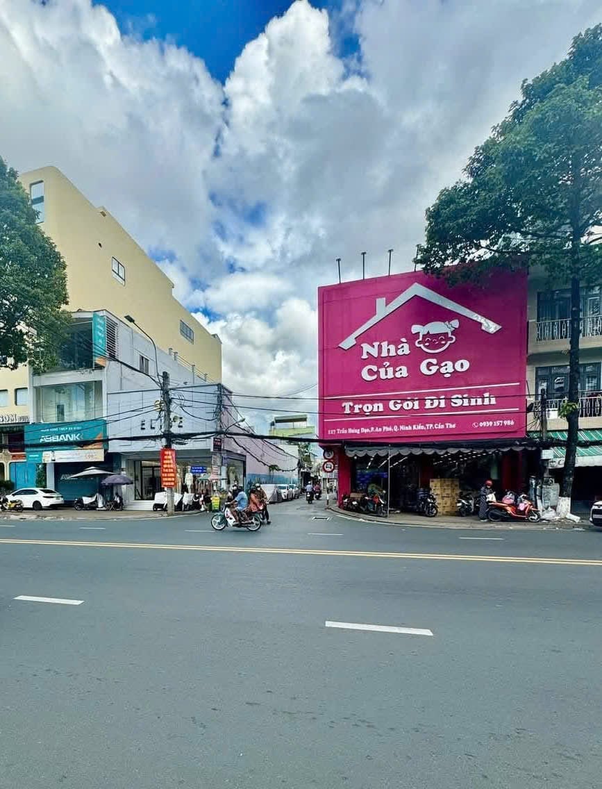 Cho thuê nhà mặt tiền trung tâm Cần Thơ, diện tích 510m², thuận tiện kinh doanh, giá 130 triệu