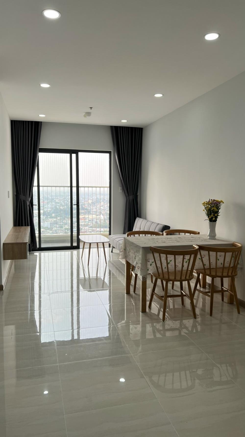Bán căn hộ Bcons Green View, Bình Dương, dt 56m2, sổ sẵn, 2,2 tỷ bao thuế phí