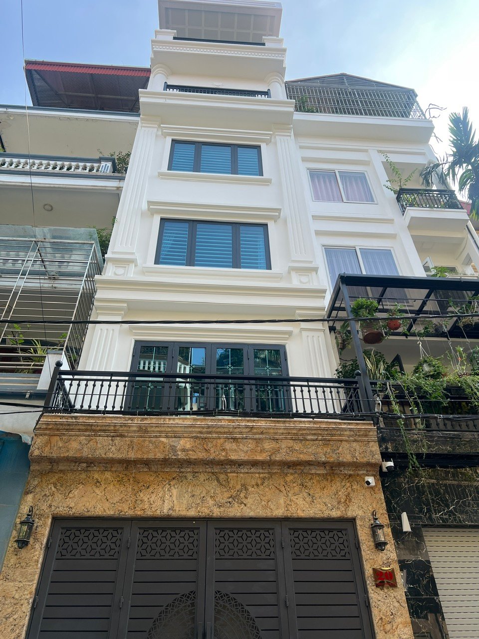 Bán nhà Phùng Chí Kiên, Cầu Giấy, siêu hiếm, phân lô quân đội, ô tô tránh vỉa hè, thang máy