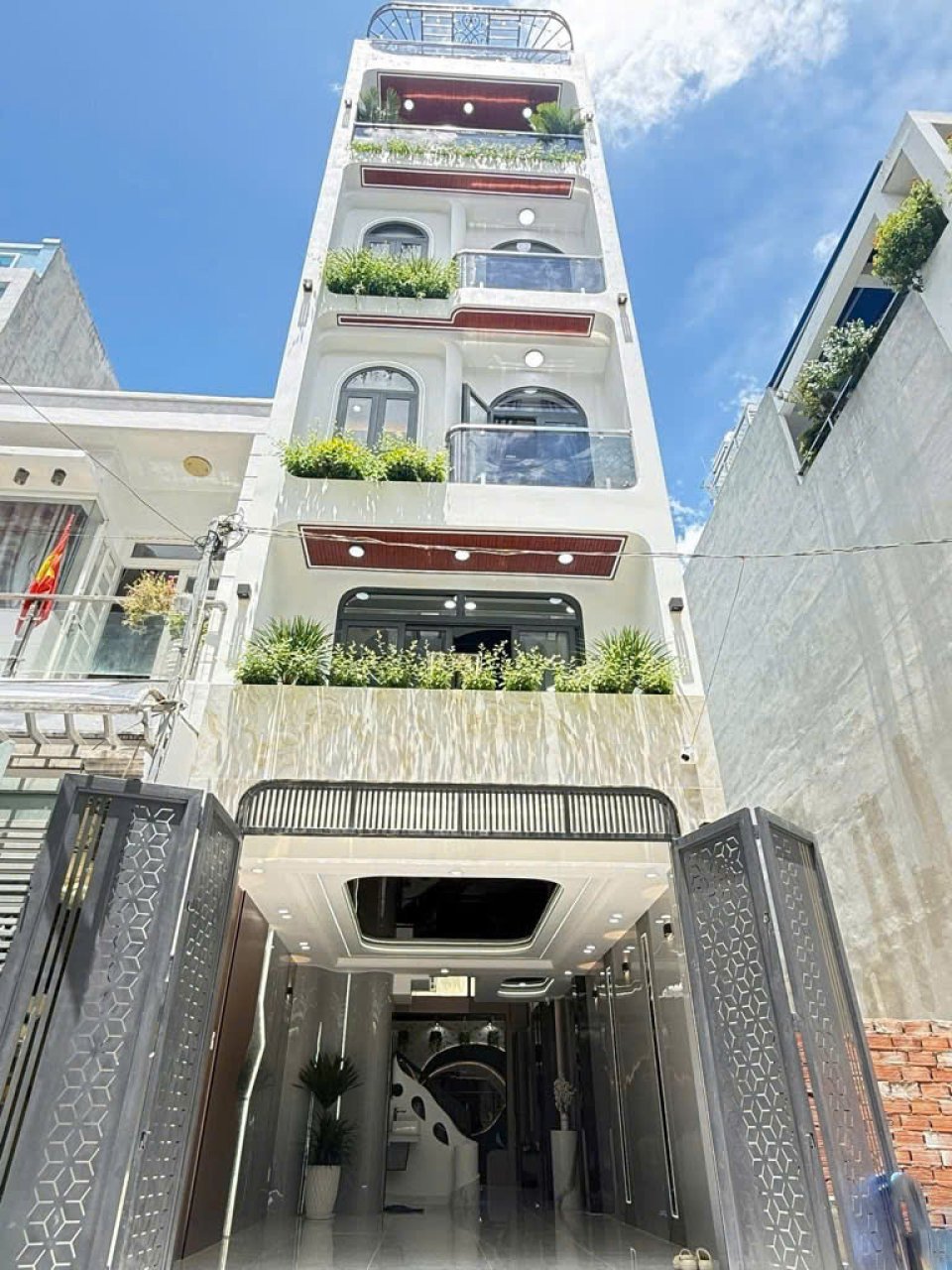 Bán nhà HXH Tân Chánh Hiệp, Quận 12, 6 tầng, 56m², nhà mới sổ riêng giảm 110 triệu