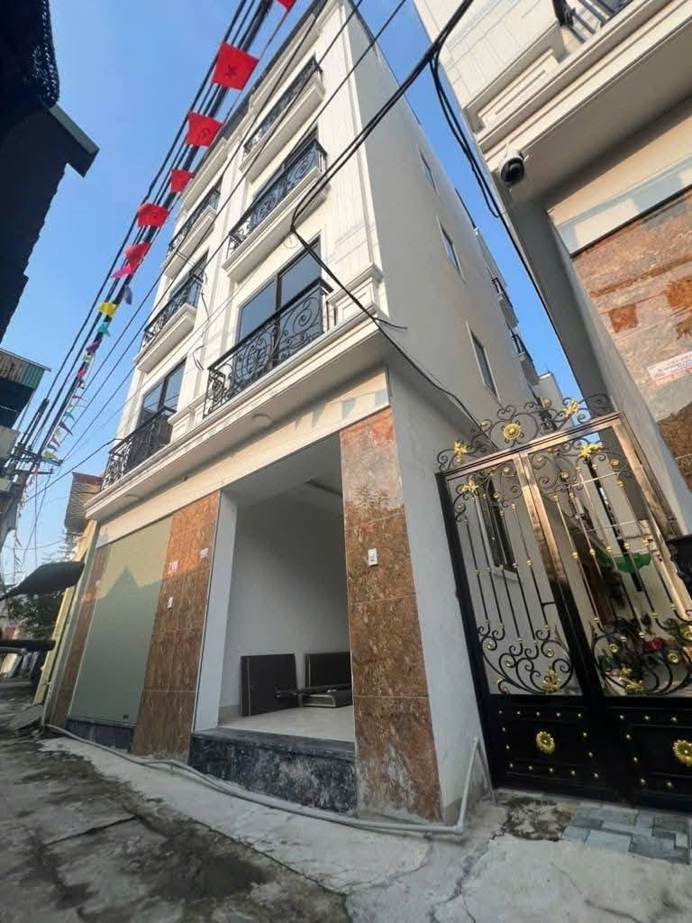 Bán nhà Kim Chung, gần đường 422b, 31m, 5 tầng, 10m ra ô tô, giá chỉ nhỉnh 4 tỷ