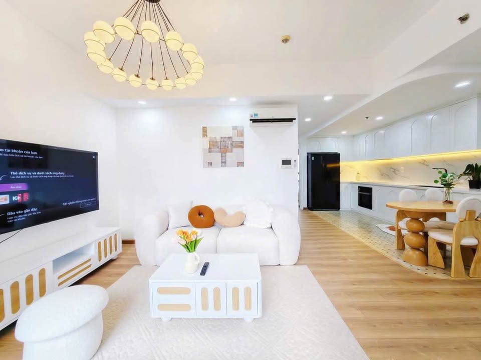 Bán chung cư Trần Bình Trọng, 2PN, sổ hồng riêng, vay lãi suất thấp 6,5%, nhà mới, view tầng cao