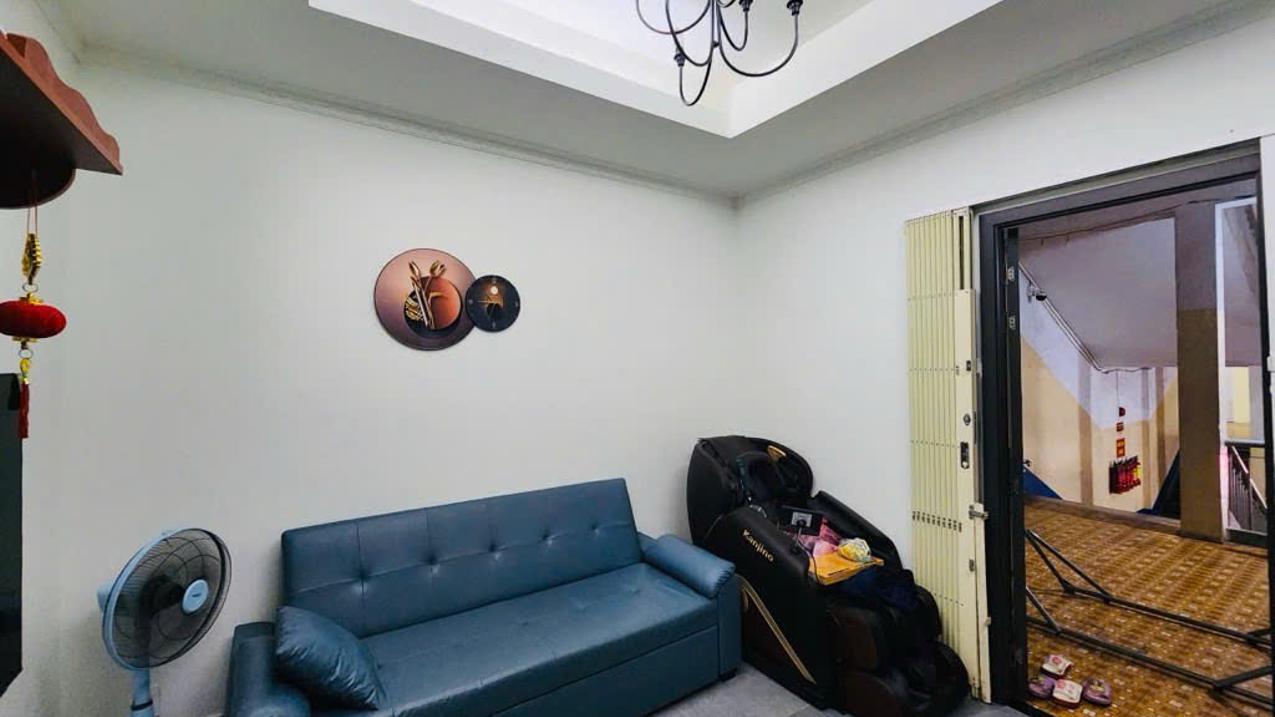 Bán chung cư Phú Nhuận, lầu 1, sổ riêng, 33m2 chỉ 2,3 tỷ