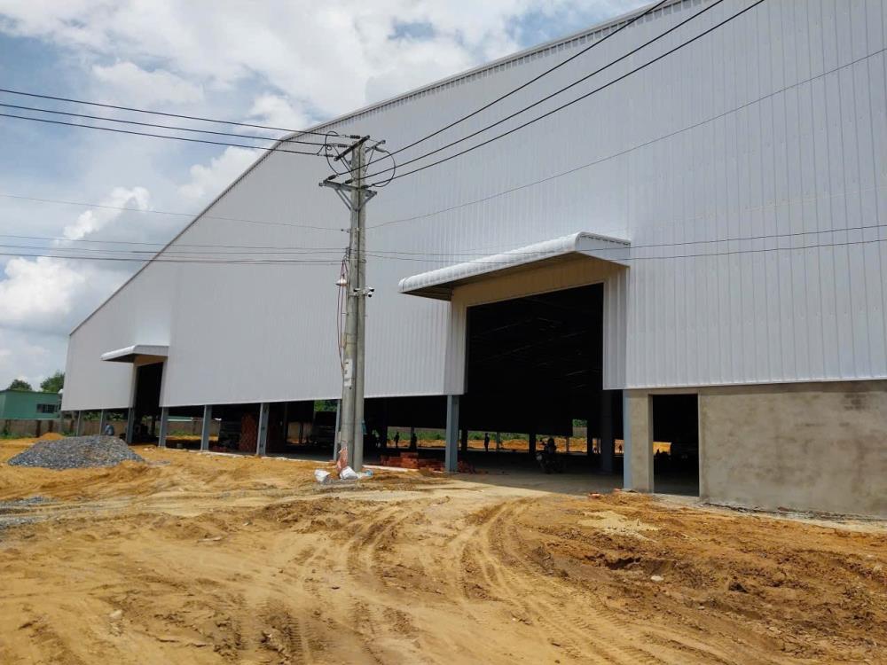 Cho thuê nhà xưởng Tân Uyên, Bình Dương, dt 27400m2, giá 87,500 đồng/m2/tháng