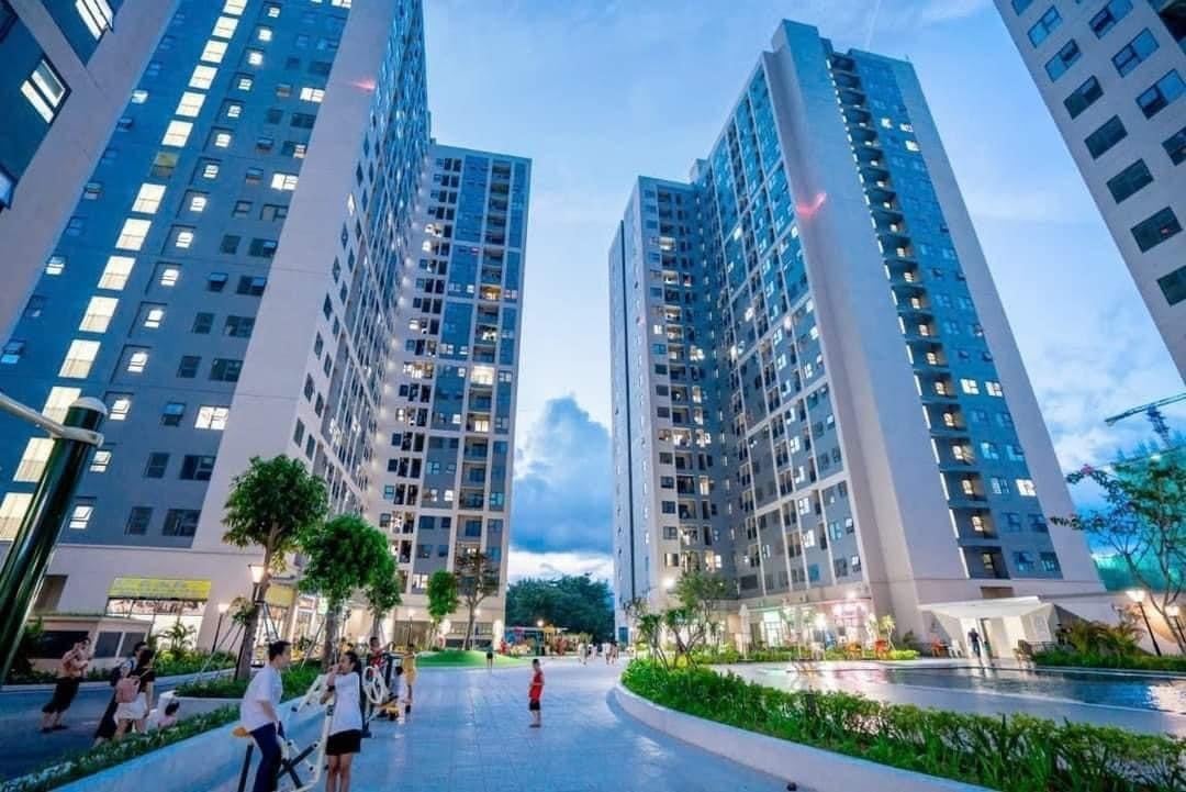 Bán căn hộ 2PN Vinhomes Smart City, phân khu The Sapphire, 60m2, full đồ, giá 4 tỷ