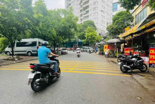 Bán nhà phố Tú Mỡ, Trung Kính, 5 tầng, 47m2, ngõ nông, an sinh tốt, ở hoặc cho thuê