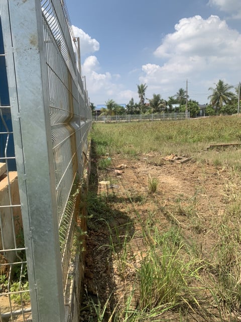 Bán đất nền Long An, Thị trấn Đức Hòa, nay Tây Ninh, dt 100m2, giá 1,6 tỷ