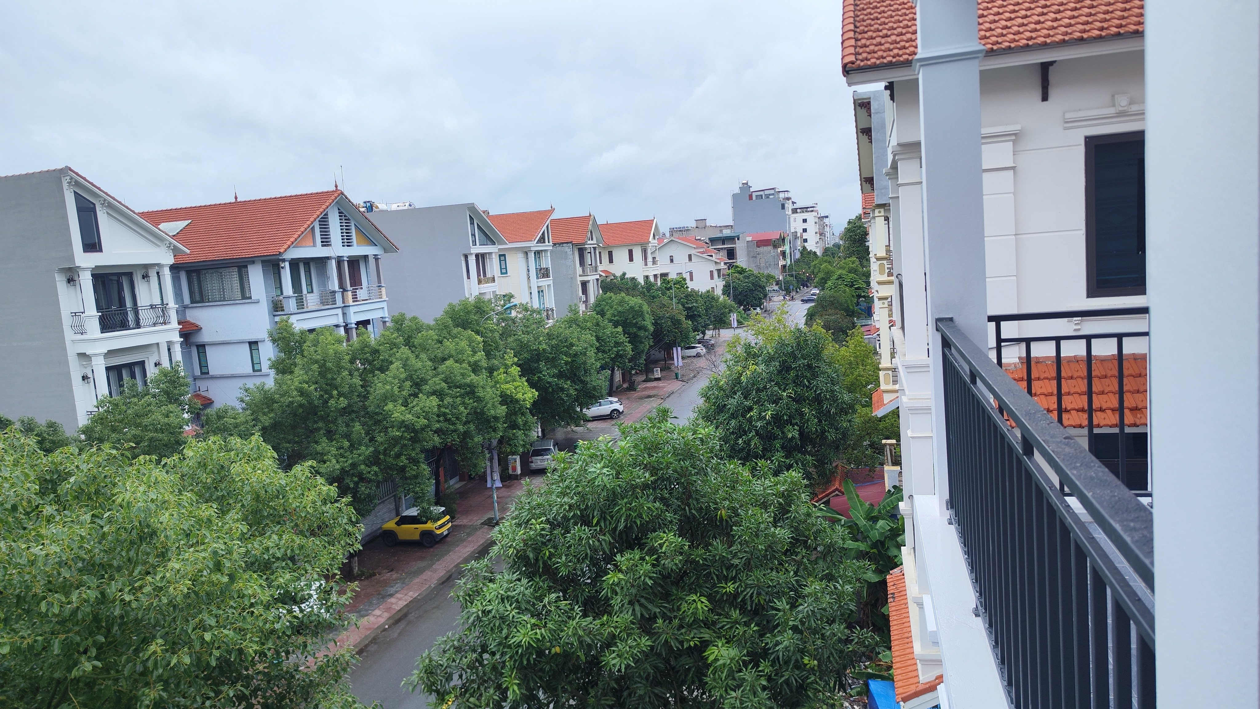 Bán biệt thự mặt tiền Nguyễn Quyền, Đại Phúc, 130m2, ngang 7m, gần hồ điều hoà, giá 27 tỷ