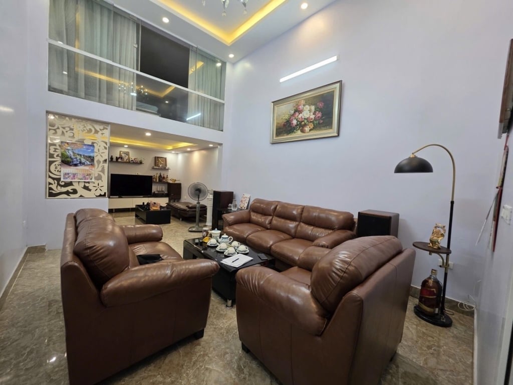 Bán nhà phố  Nguyễn Cao, Hai Bà Trưng, 4 tầng, sổ đỏ chính chủ, giá 19,5 tỷ