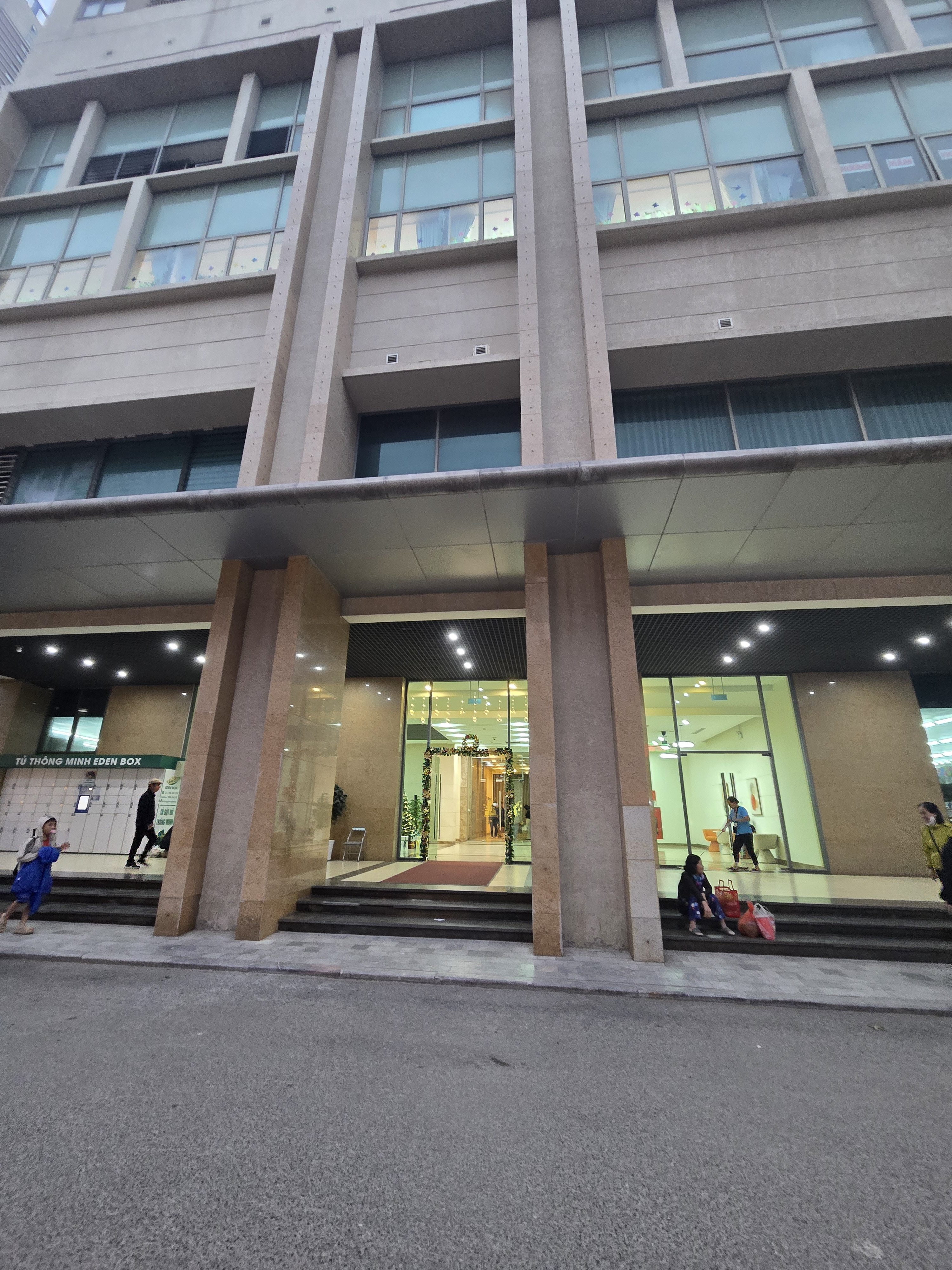 Bán căn hộ 2PN The Pride Hà Đông, lô góc 98m2, tầng trung view thoáng mát