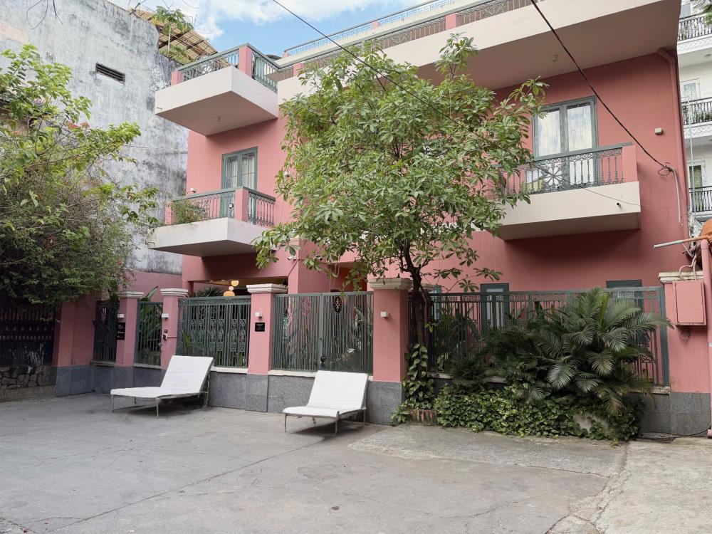 Bán biệt thự Điện Biên Phủ, P17, Bình Thạnh, 175m2, có 3 tầng, 48 tỷ