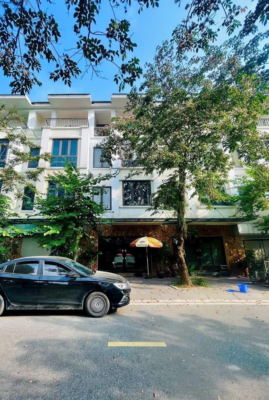 Bán nhà khu Vườn Tùng, Hải Dương, 4 tầng, 90m2, nội thất để lại full, mới tinh