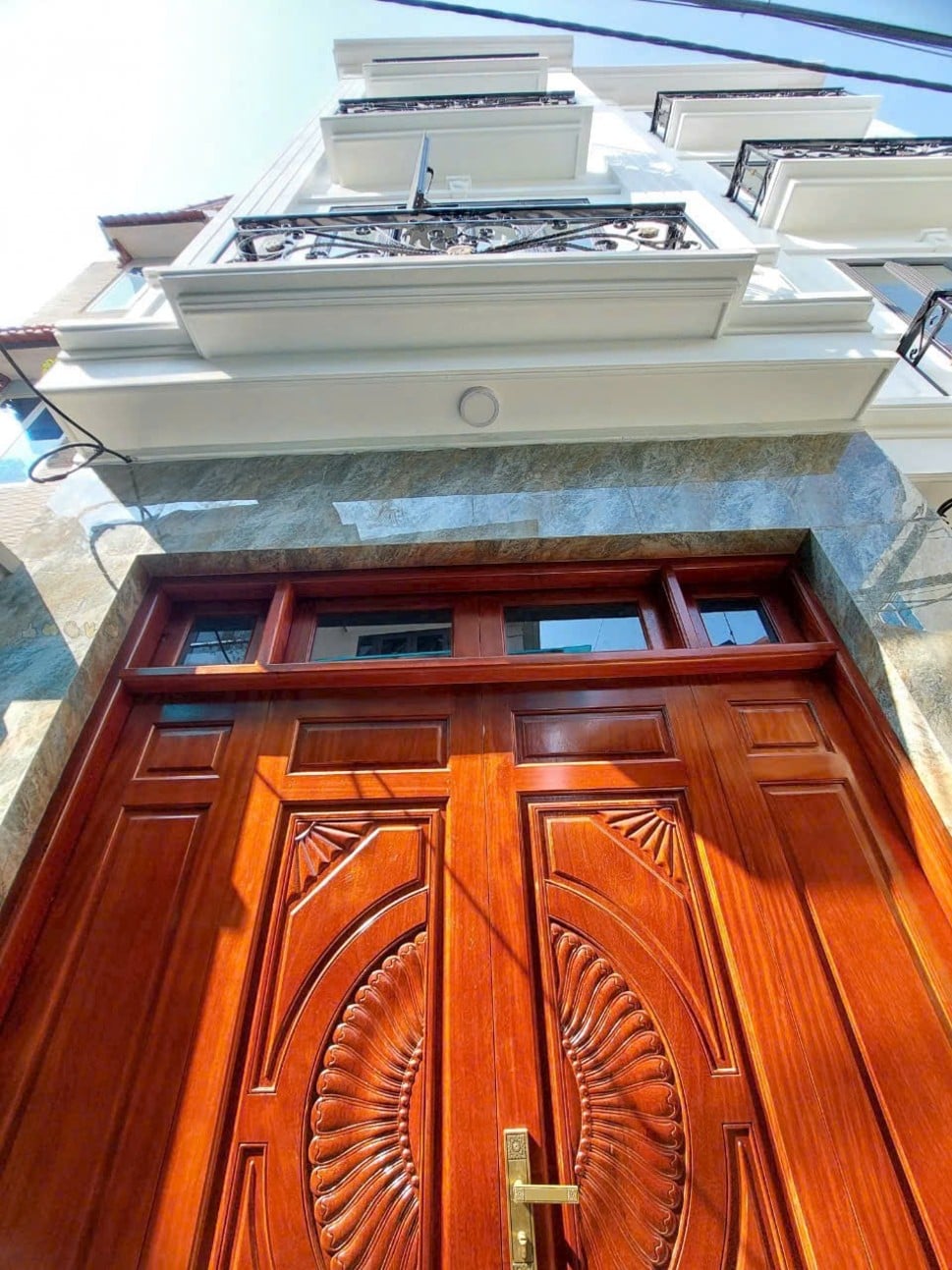 Bán nhà Tỉnh Lộ 422, Vân Canh, 5 tầng, cách oto đỗ cách 50m, pháp lý rõ ràng