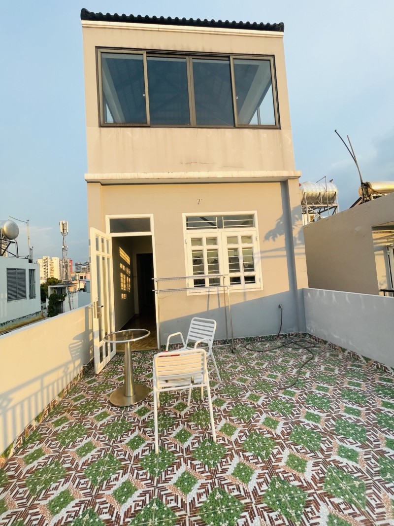 Bán nhà hxh Vũ Tùng, Bình Thạnh giáp Phú Nhuận, 6 tầng, 7PN, gara oto còn mới, giá chỉ 10,9 tỷ