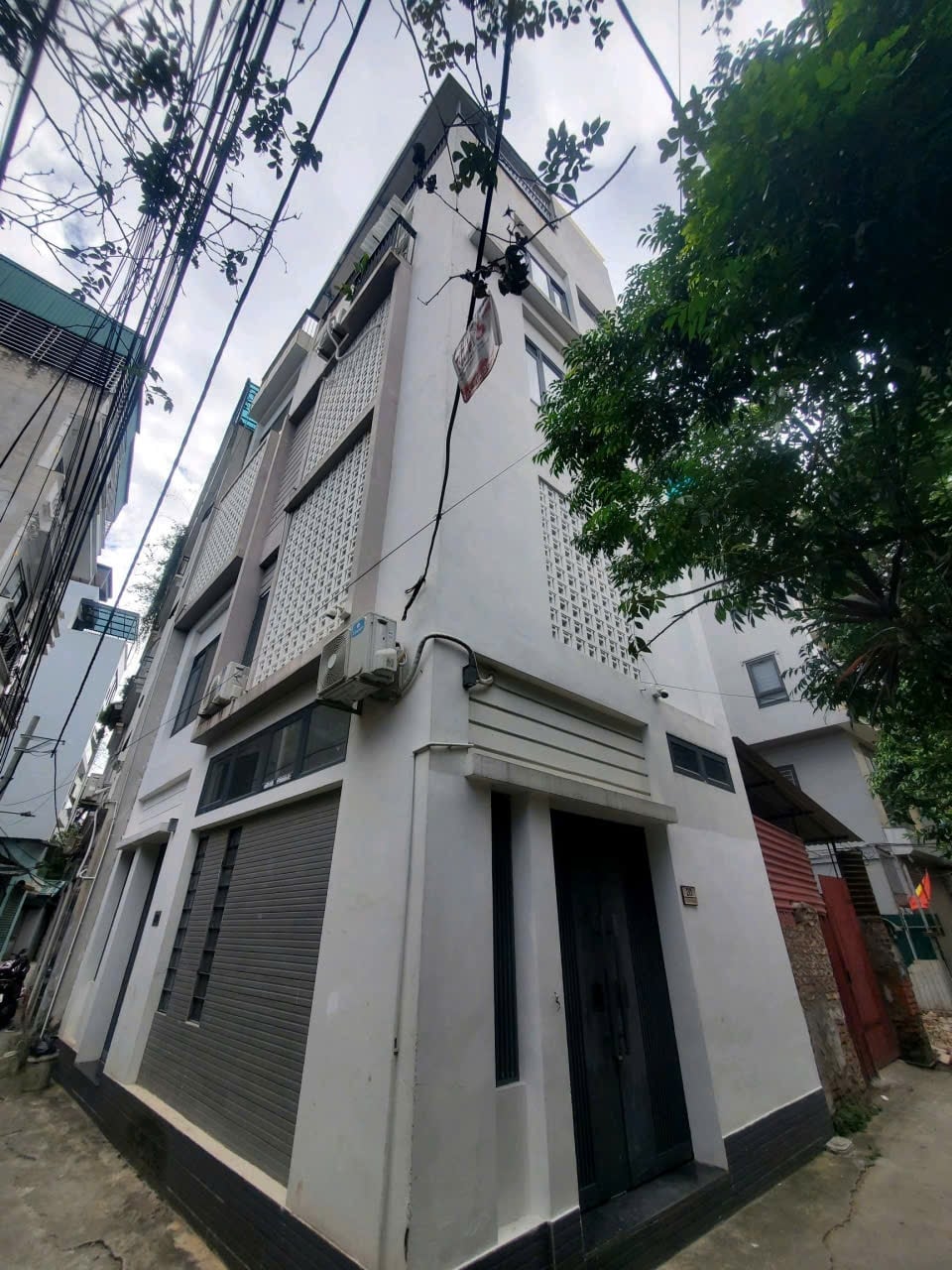 Bán nhà phố trạm Long Biên, 5 tầng, 40m2, mt 5m, oto đỗ cửa, nhỉnh 10 tỷ