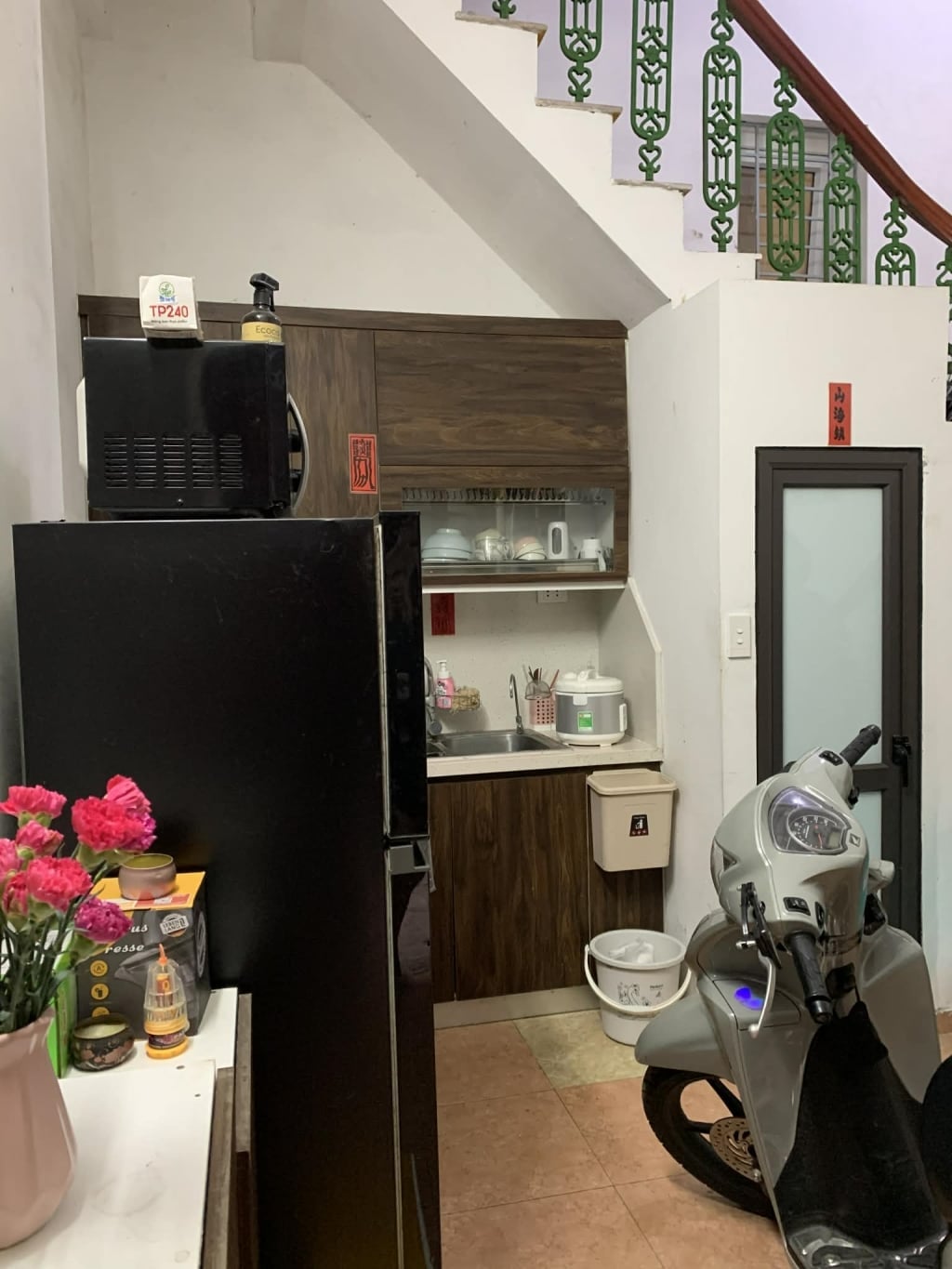 Bán nhà phố Hàng Quạt, Hoàn Kiếm, 20m x 5 tầng, cho thuê kinh doanh, giá tốt