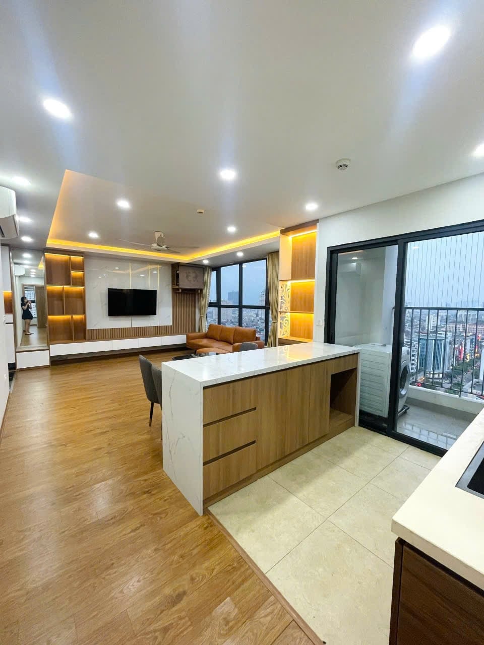 Bán căn hộ The Park Home Thành Thái, 81m2, căn góc, tầng trung, 11.3 tỷ