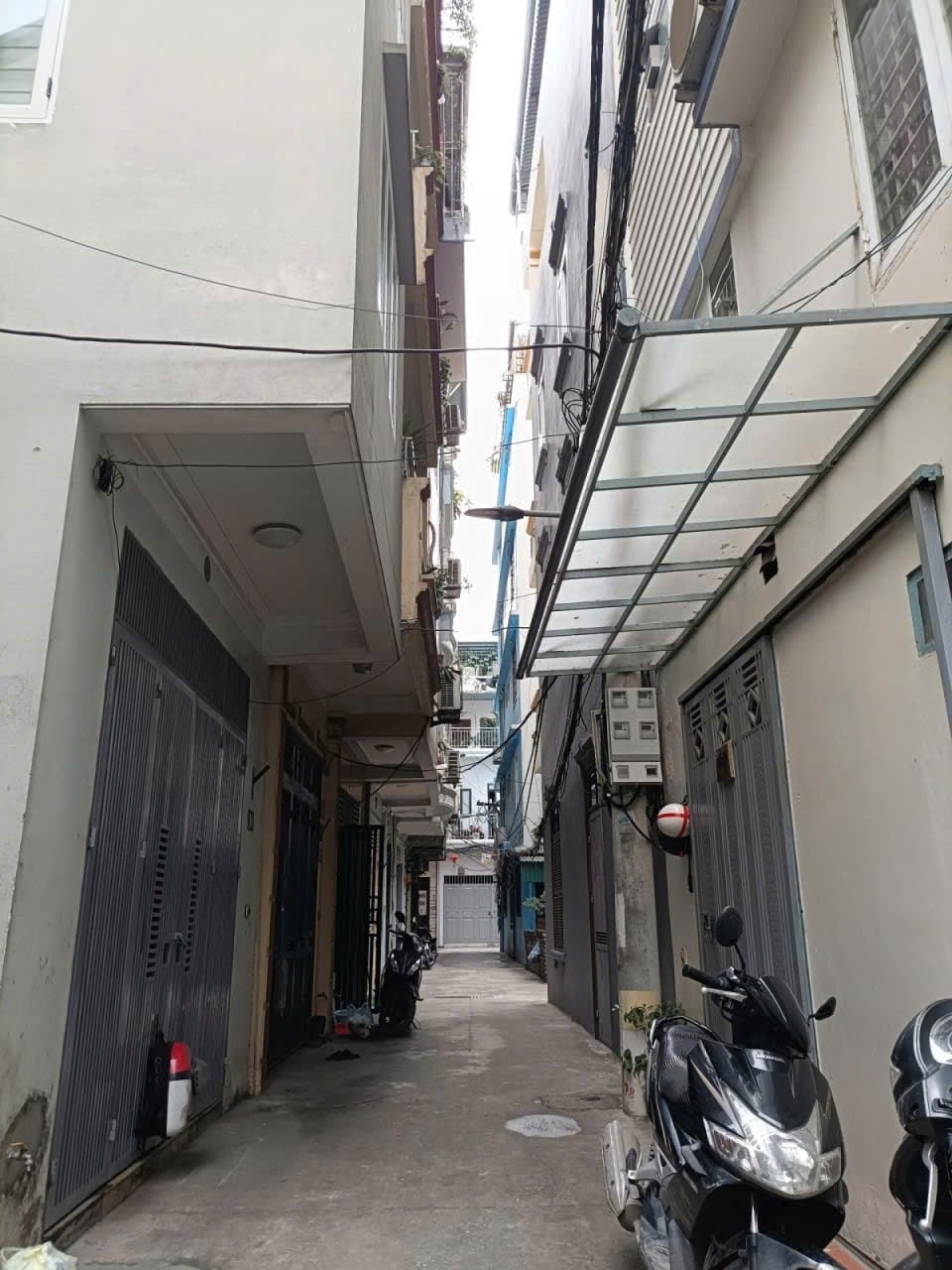 Bán nhà Bùi Xương Trạch, Khương Đình, 37m2, mt 4.3m, 5 tầng, 4 ngủ, giá 8.2 tỷ