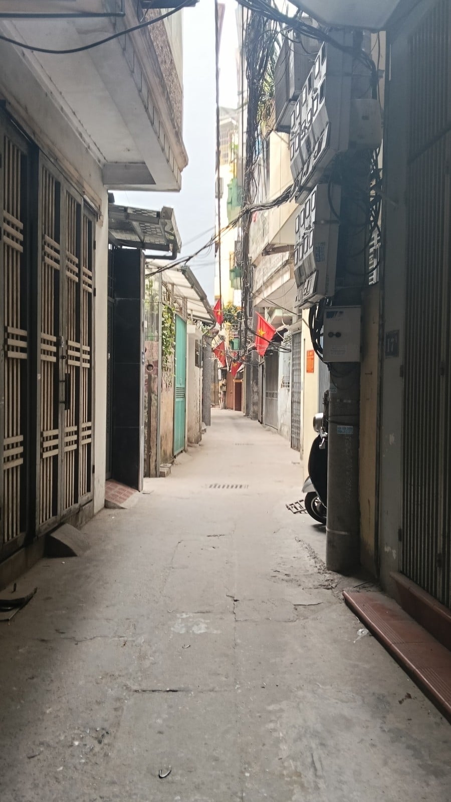 Bán nhà Trương Định, Hai Bà Trưng, 35m2, thang máy, gần phố, giá tốt