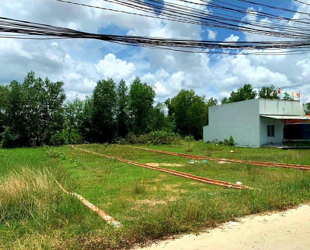 Bán đất Đức Hòa, Long An, đường bê tông, 320m2, giá 2,9 tỷ