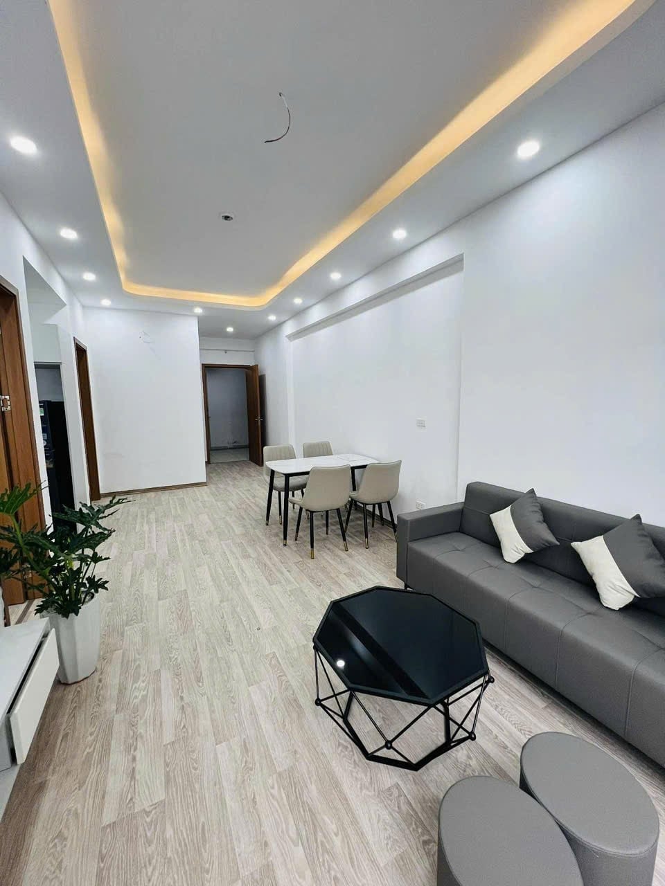 Bán căn hộ KĐT Mường Thanh, Hà Đông, 67m2, tầng 7, thiết kế hiện đại, giá rẻ