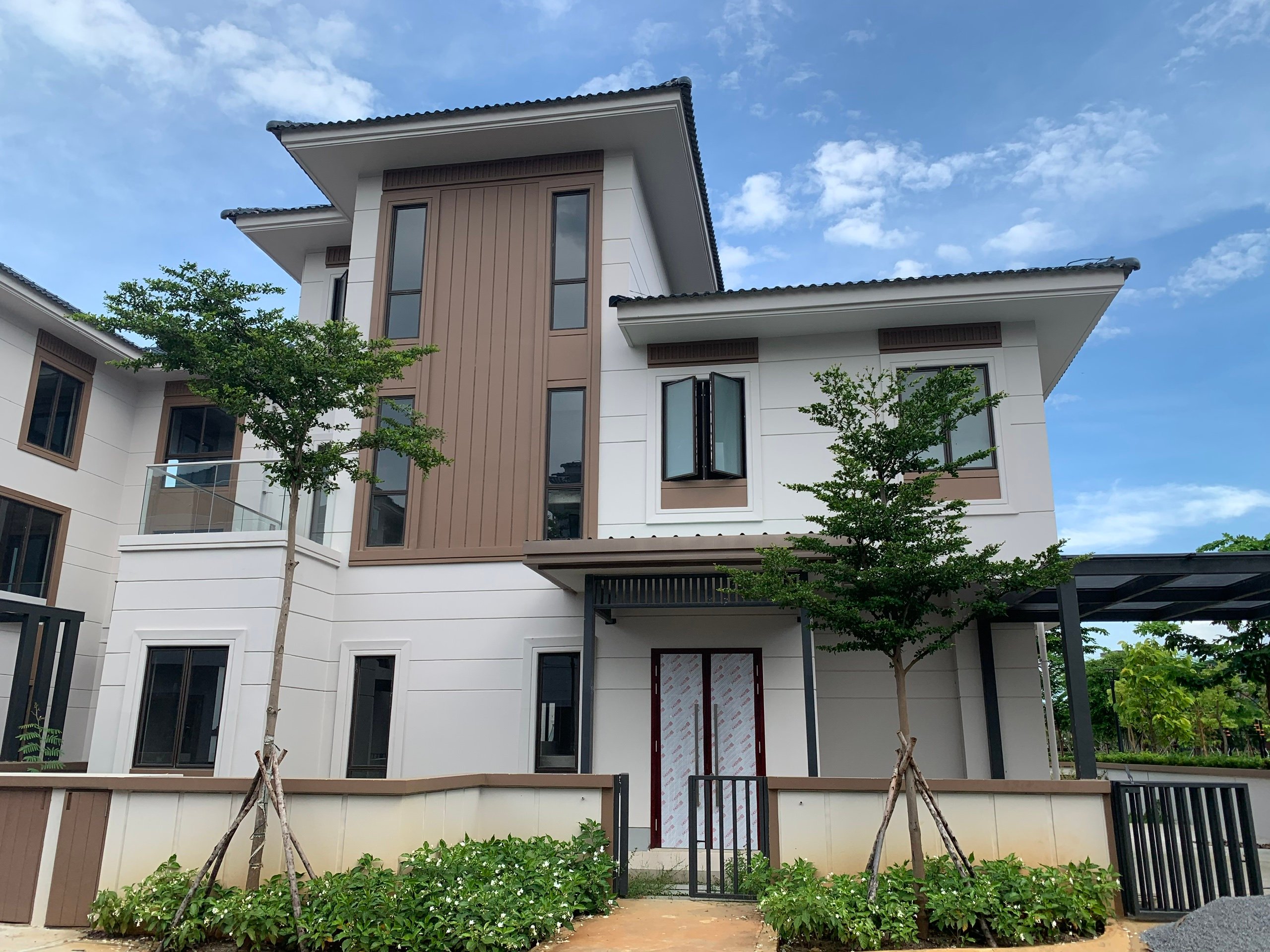 Bán nhà khu đô thị DTA Nhơn Trạch, đường nhựa 30m, 2 mặt tiền dân cư ở kín