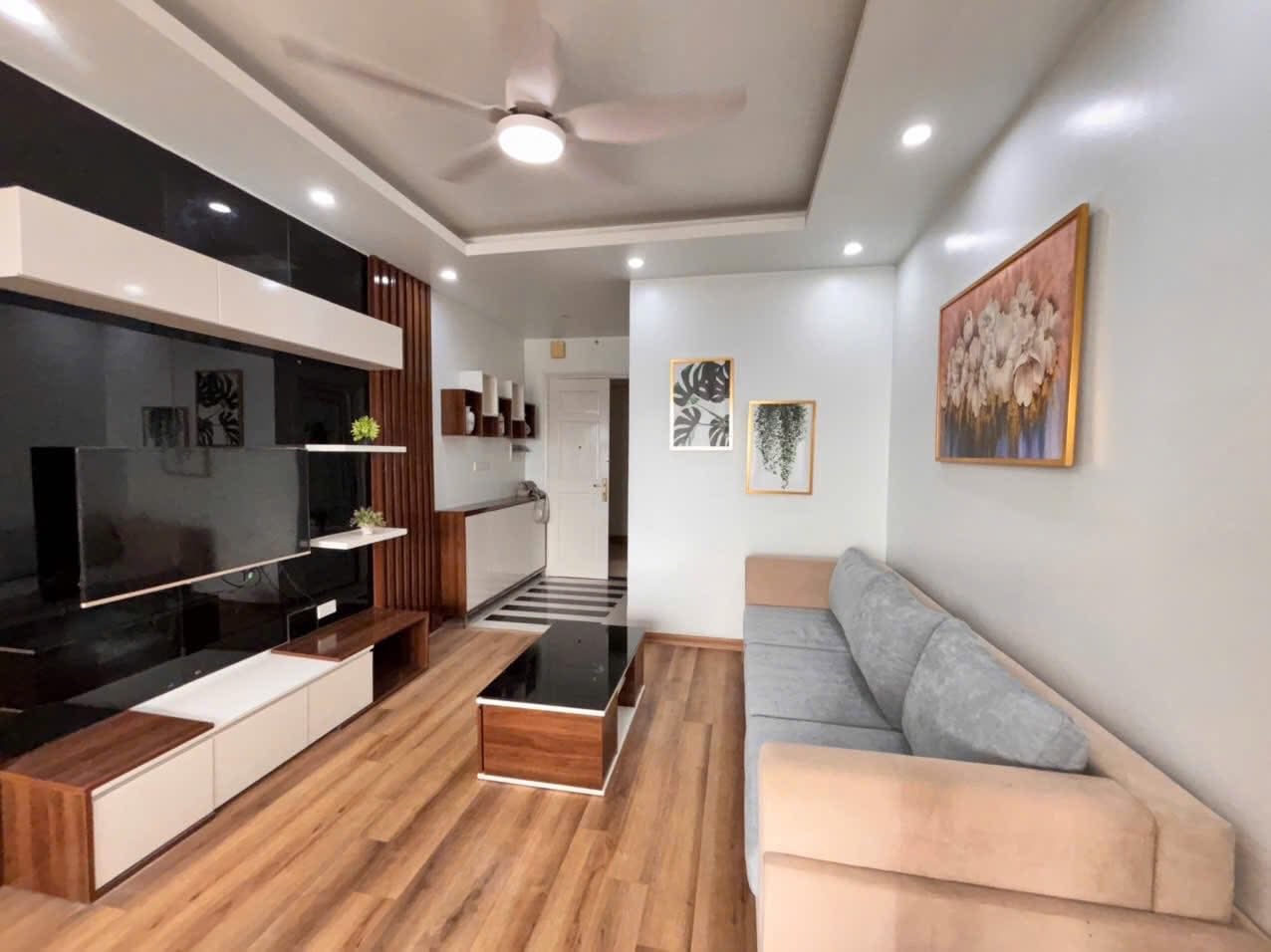 Chính chủ, cho thuê căn hộ 2PN Gemek Premium, 72m², phong thủy tốt, giá rẻ 9,5tr/tháng