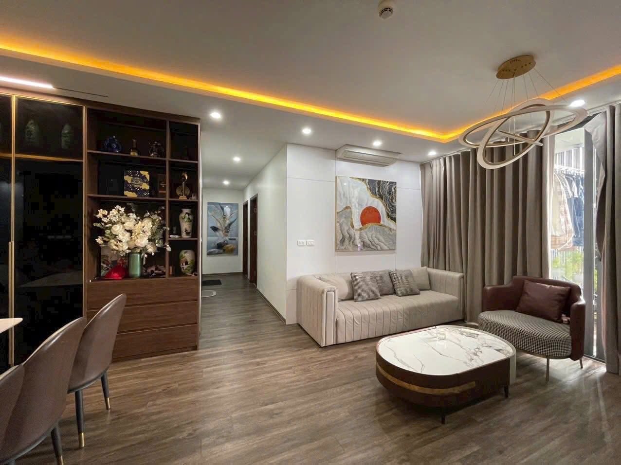 Chính chủ, bán căn góc 4PN HPC Landmark 105, tầng trung, full nội thất xịn sò