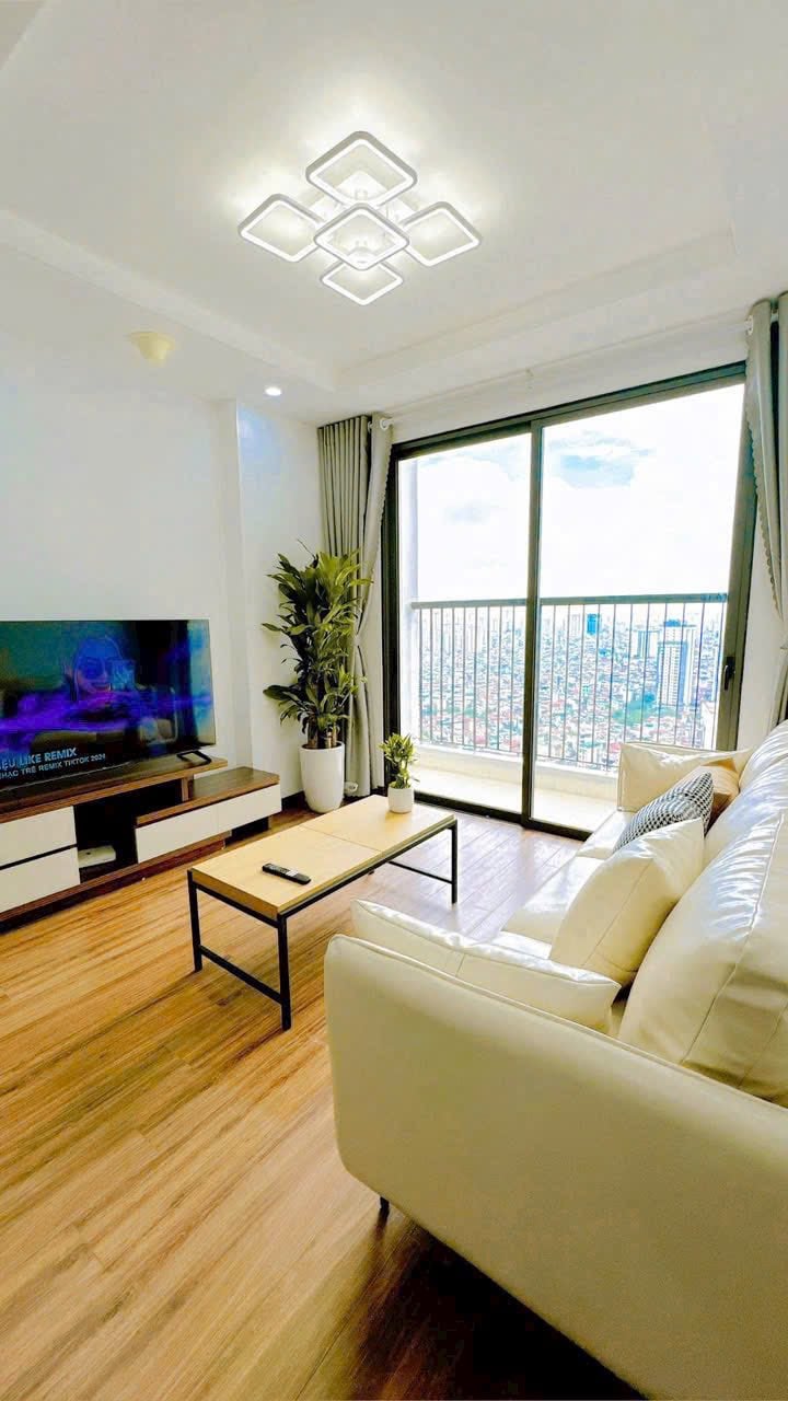 Bán căn hộ 2PN Helios Tower 75 Tam Trinh, 65m2, tầng trung, giá 6,2 tỷ