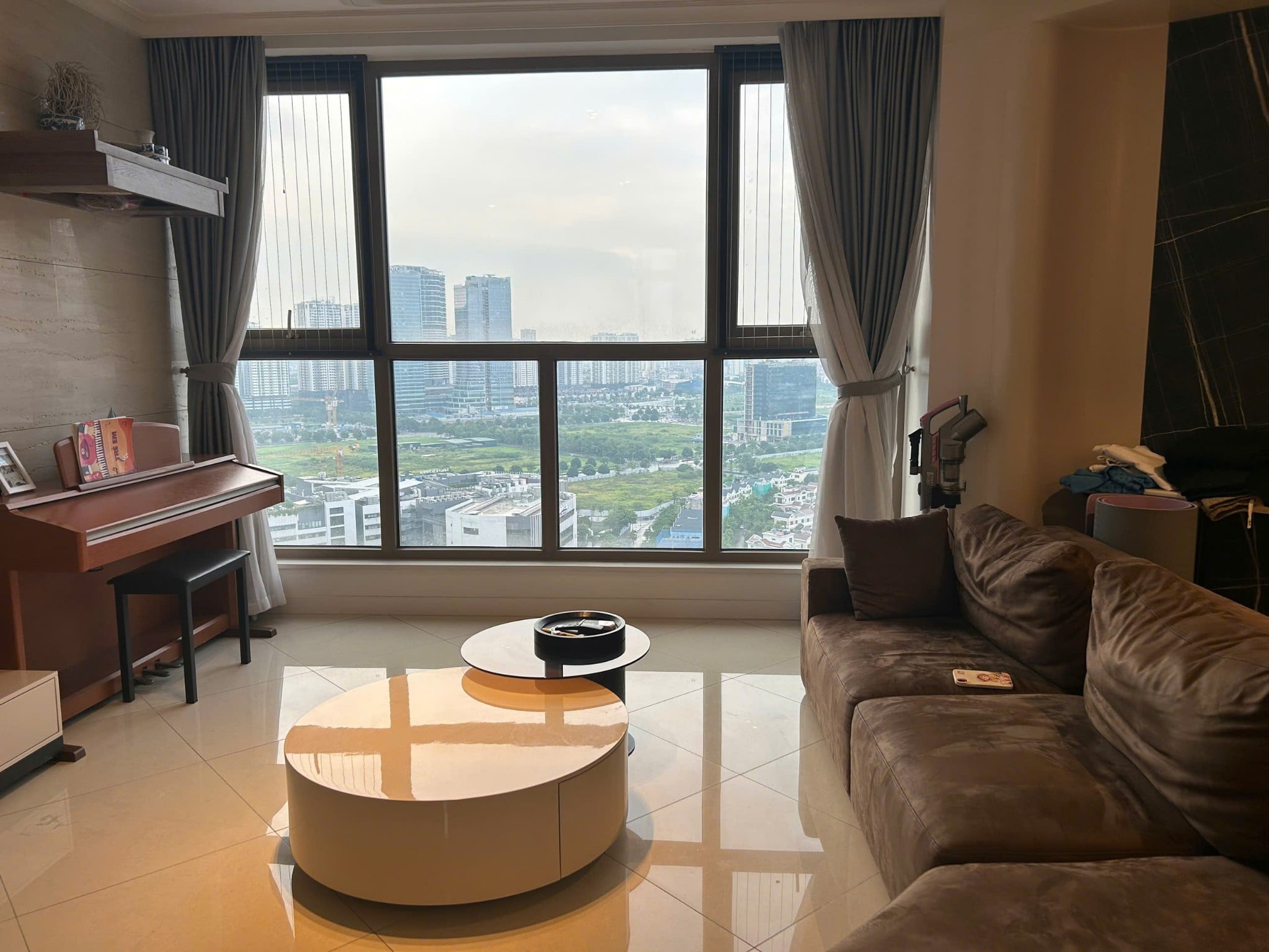 BÁN CĂN HỘ 3PN STARLAKE TÂY HỒ TÂY, TẦNG TRUNG VIEW ĐẸP, CHỈ 20 TỶ