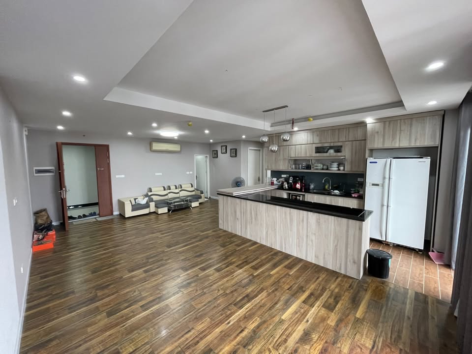 Bán căn hộ 3PN Việt Đức Complex, diện tích 137m2, ban công thoáng, nhỉnh 10 tỷ