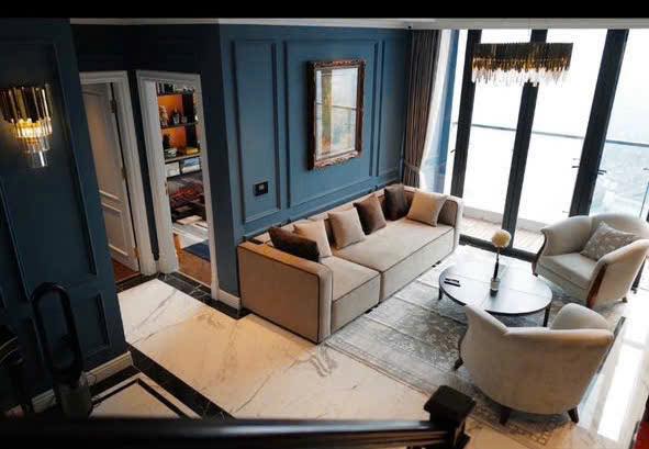 Bán căn Sky Villa Vinhomes Metropolis, 265m2 thông sàn, full nội thất cao cấp