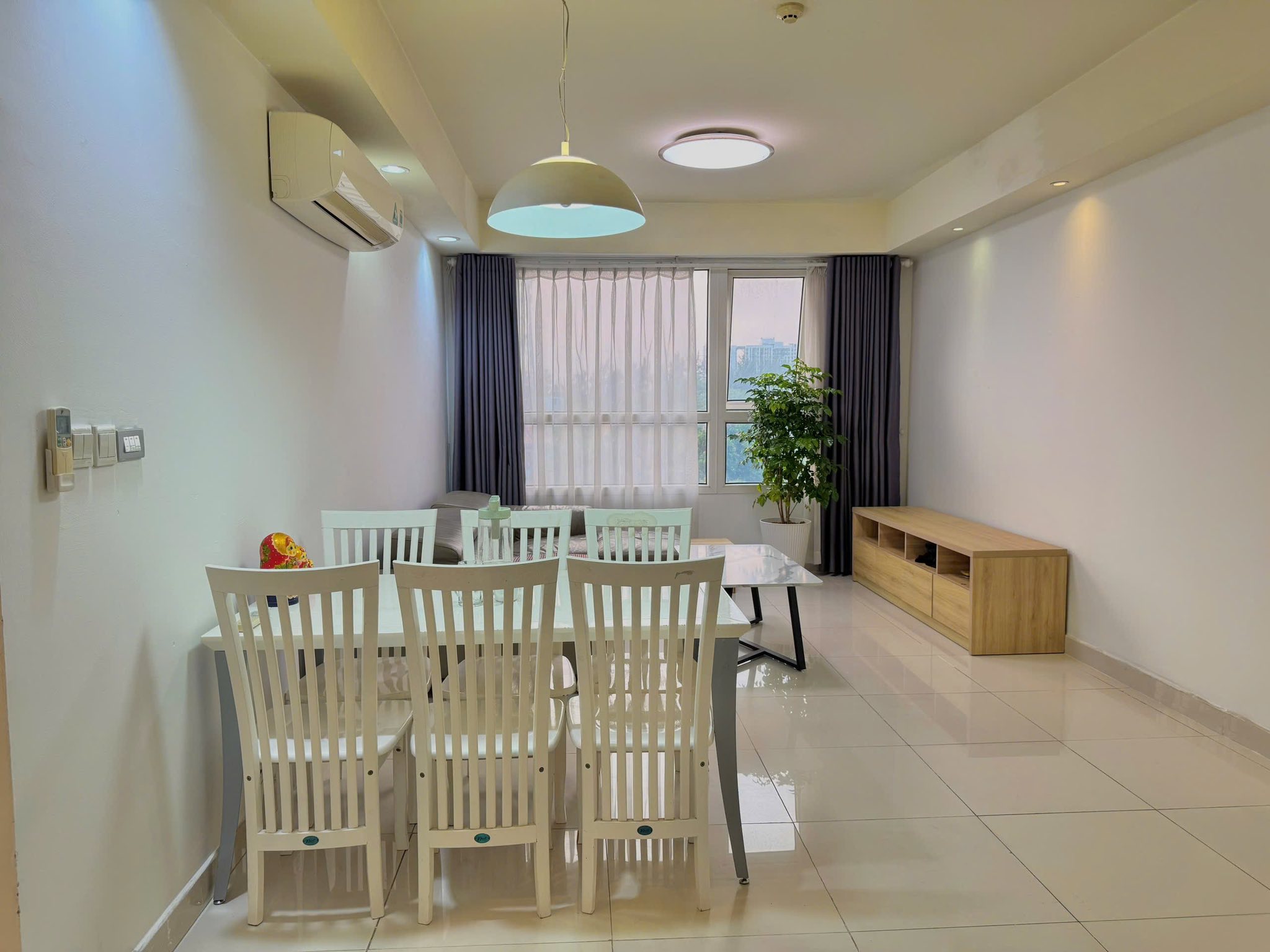 Bán căn hộ Flora Fuji, Quận 9, dt 67m² căn 2PN 2WC full nội thất, giá bán 3.65 tỷ