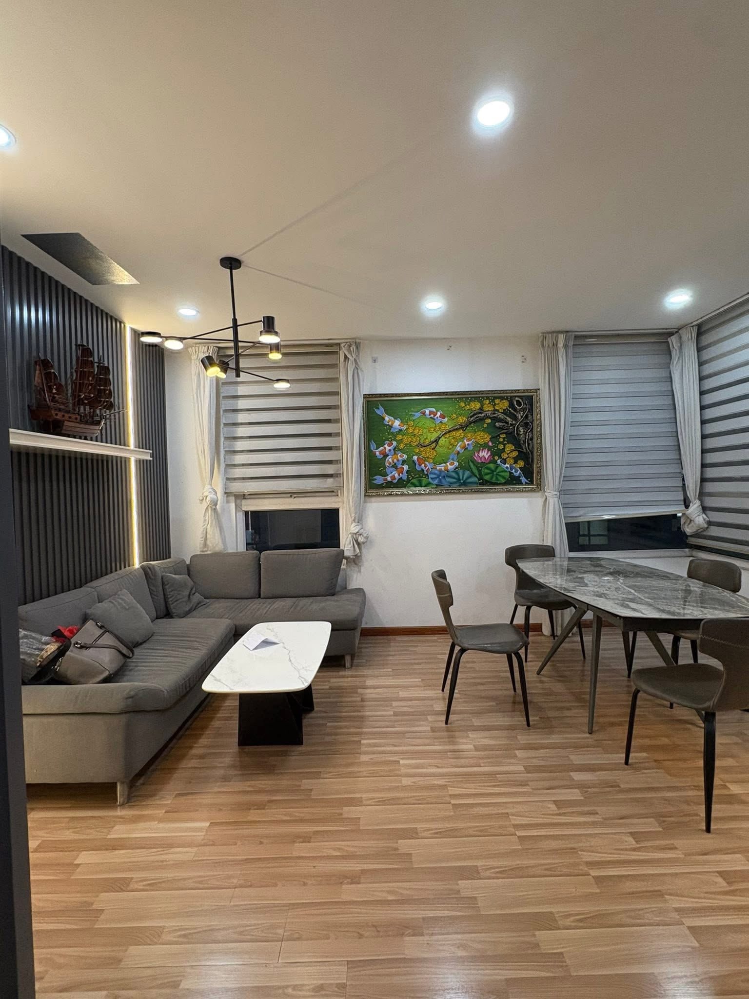 Chính chủ bán căn hộ City Gate Towers, full nội thất 2pn 2 vệ sinh, 73m2 mã A2-09-10, giá 2,86 tỷ