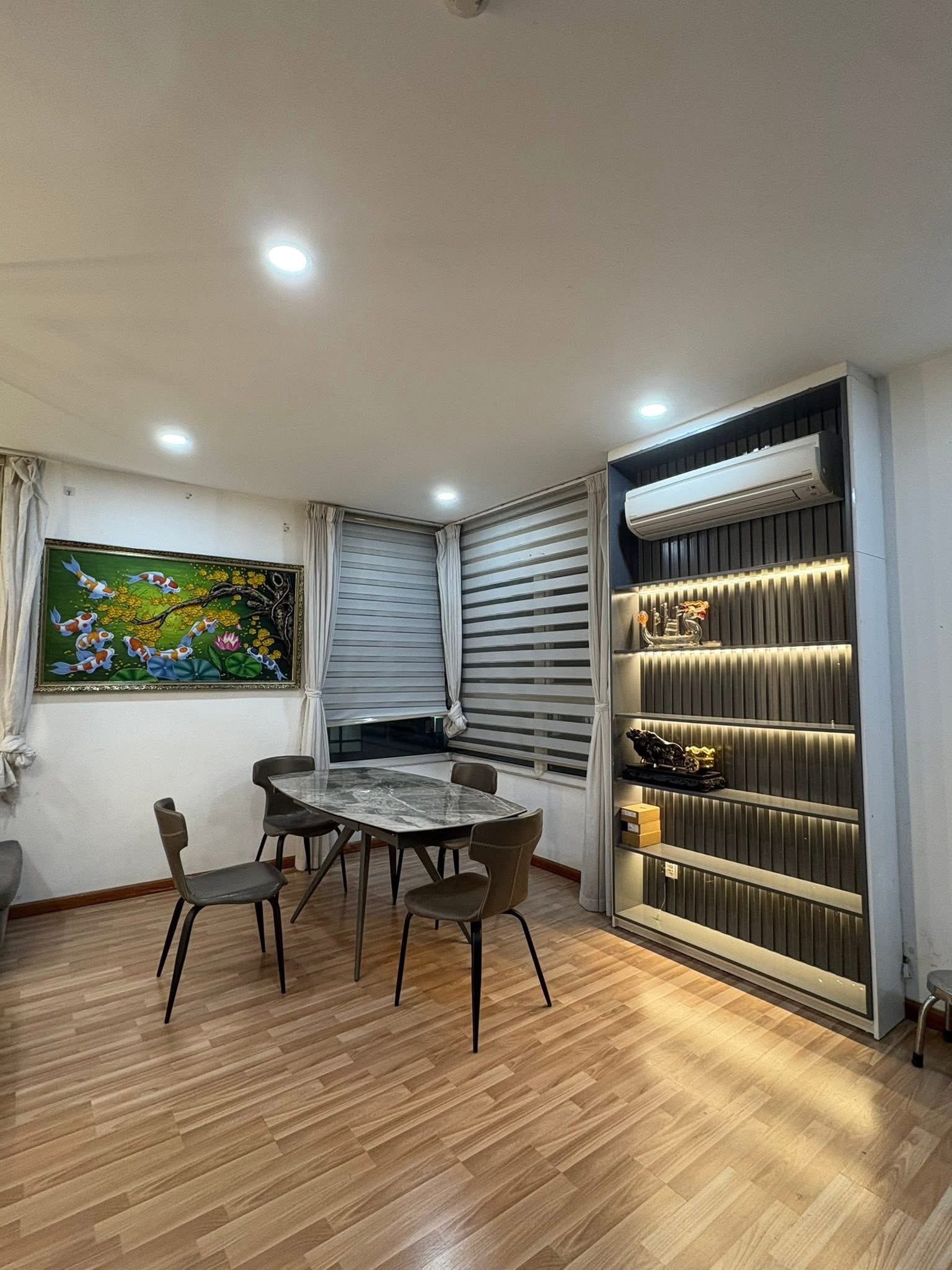 Bán chung cư City Gate, Quận 8, căn 3PN 2WC giá 3,6 tỷ, view Quận 1, tầng trung