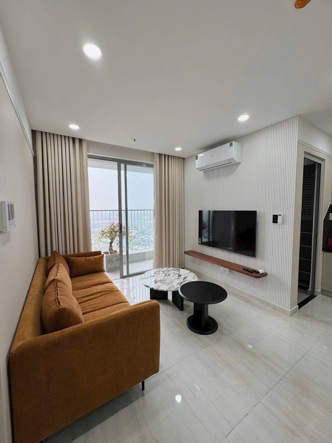 Bán căn hộ 2 phòng ngủ Happy One Central, Bình Dương, tầng cao, view đẹp