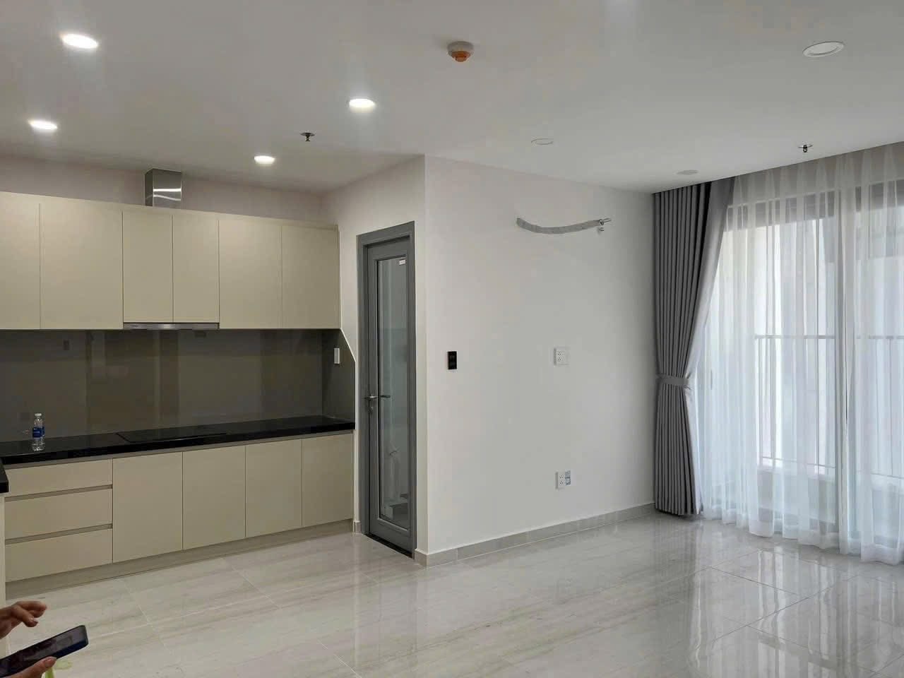 Bán căn officetel dự án The Sun Avenue, 28 Mai Chí Thọ, Quận 2, đã có sổ