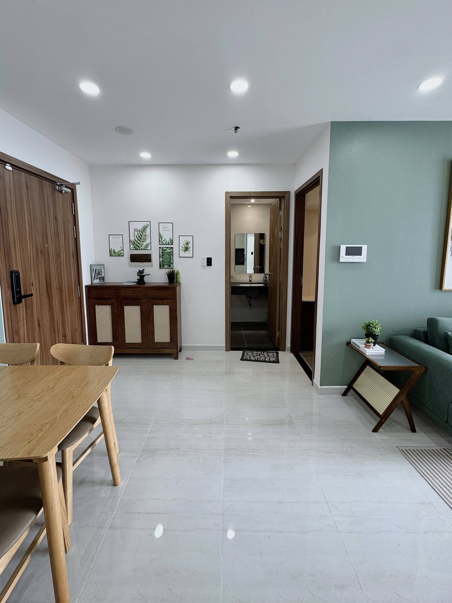 Bán căn hộ Sunshine Sky, Phú Mỹ Hưng , 2PN 77m2, ngân hàng hỗ trợ vay, chỉ 1,3 tỷ nhận nhà