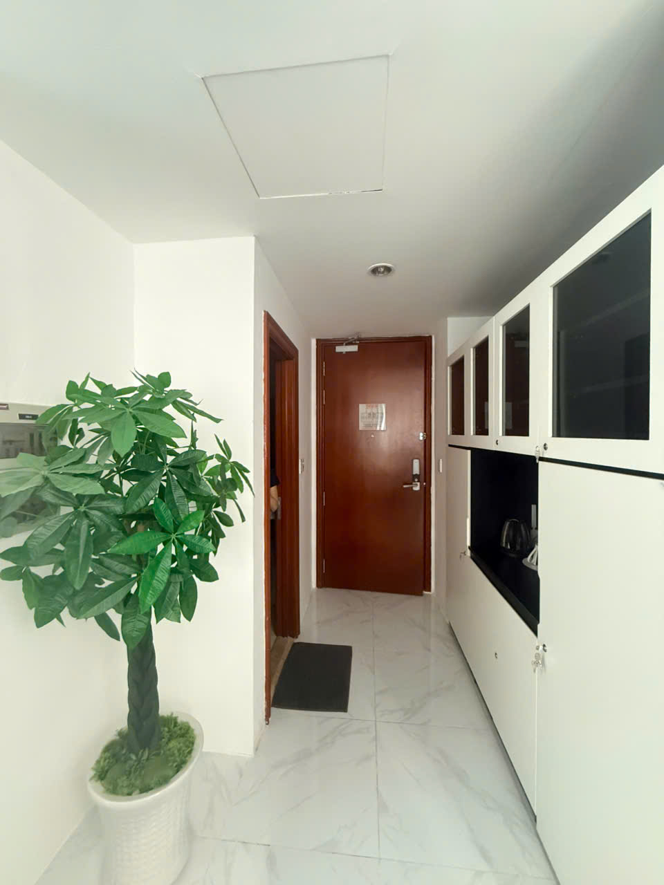 Cho thuê căn hộ The Manor 2, studio full nội thất, giá 11 triệu bao phí