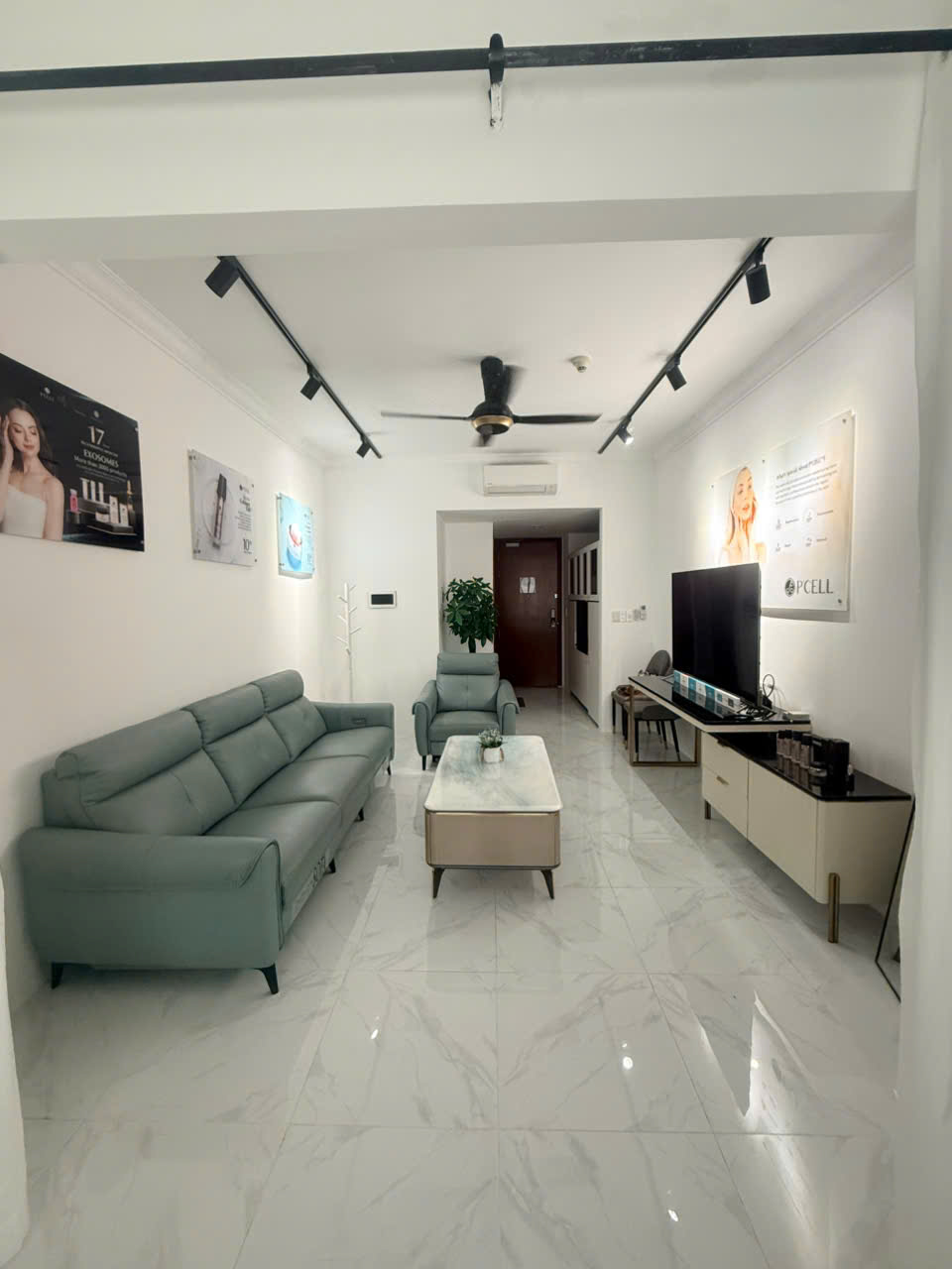 Cho thuê căn hộ The Manor 2, studio full nội thất, giá 11 triệu bao phí