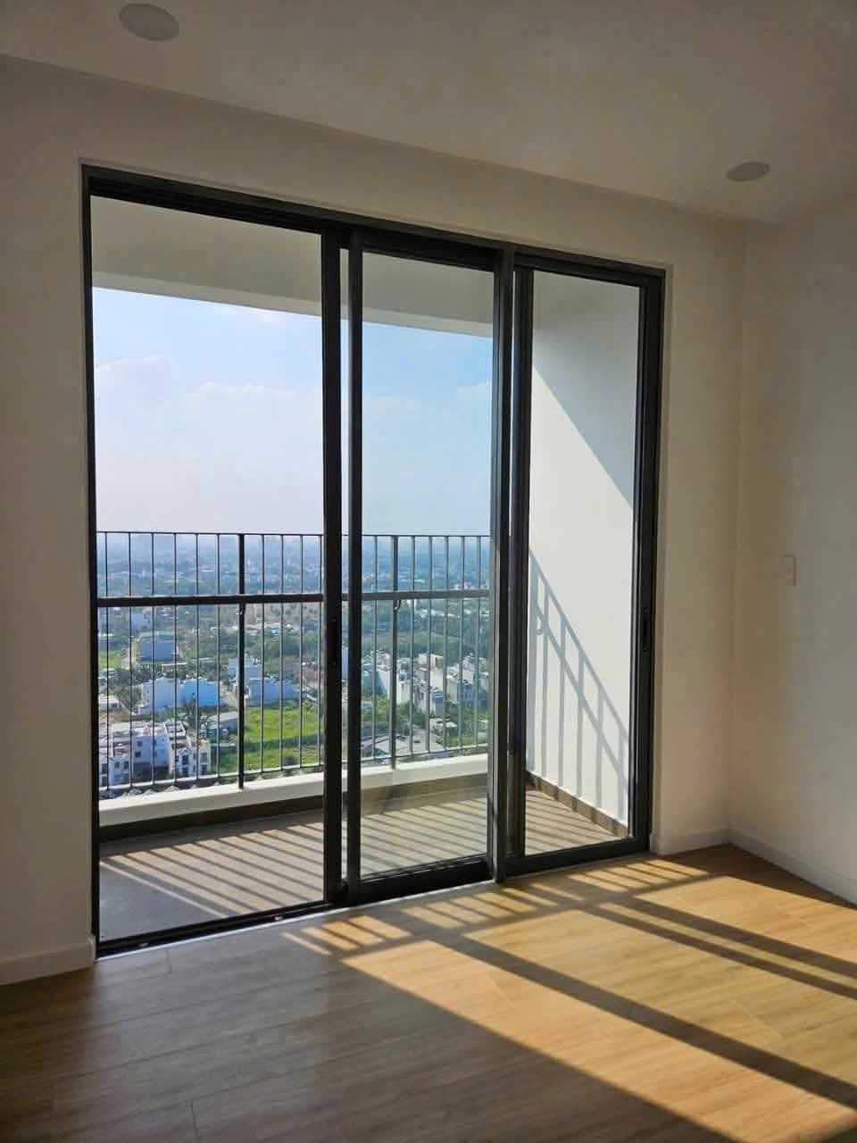 Bán căn MT Eastmark City, 2PN diện tích 70m2 chỉ từ 50tr/m2 sẵn sổ hồng, hỗ trợ lãi 18th