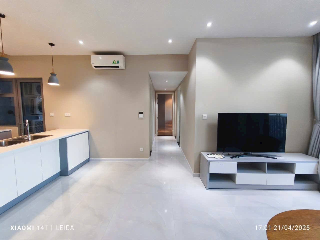 Bán gấp 3PN Palm Heights, tòa T3-20.07, diện tích 122m2 giá 11,8 tỷ, view trung tâm, sông